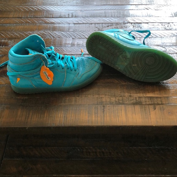 gatorade nike air force ones